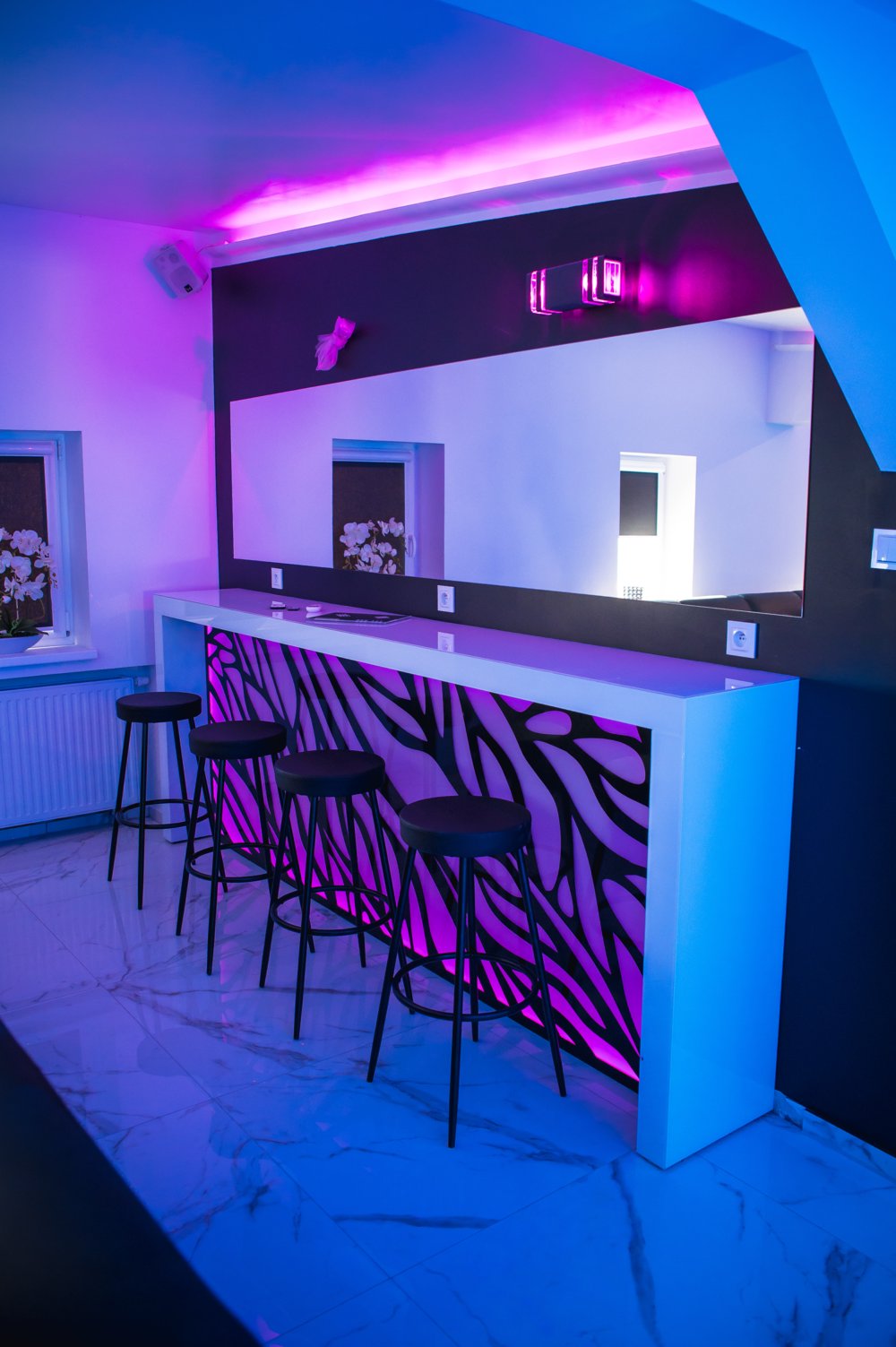 Viphouse15